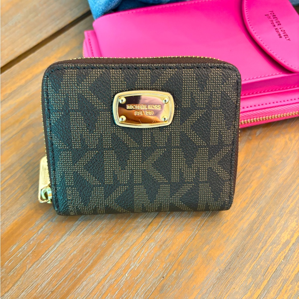 Michael Kors wallet